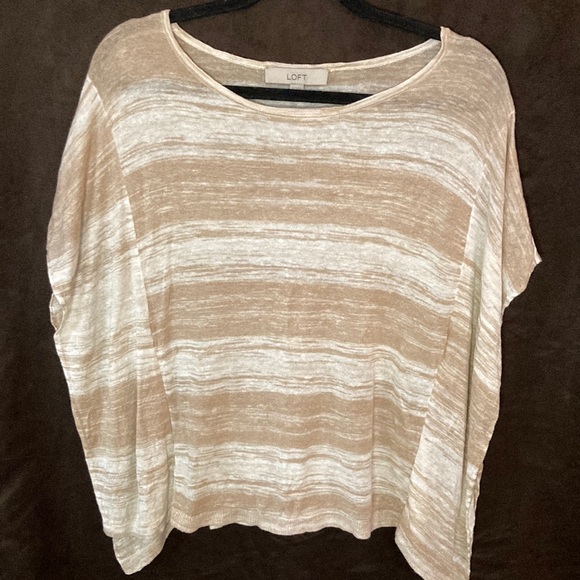 ❤️🔥5/20$ LOFT💫 Women’s Tan/White Loose and Casual Short Sleeve Top - Picture 2 of 5